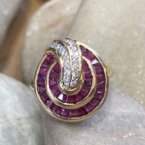 115-14614 RUBY CHAPEAU RING